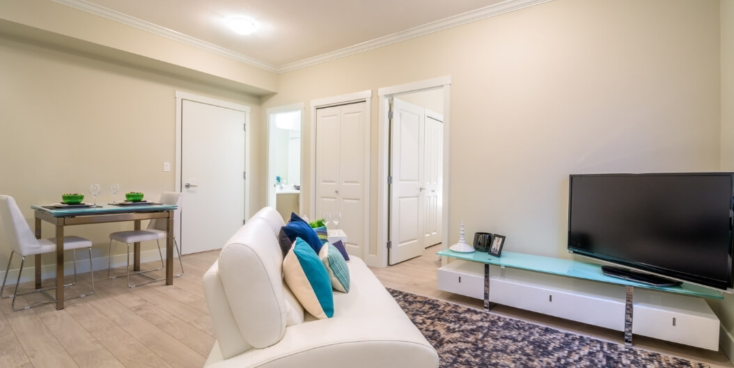 Who Benefits Most From Two-Bedroom Senior Living Apartments?